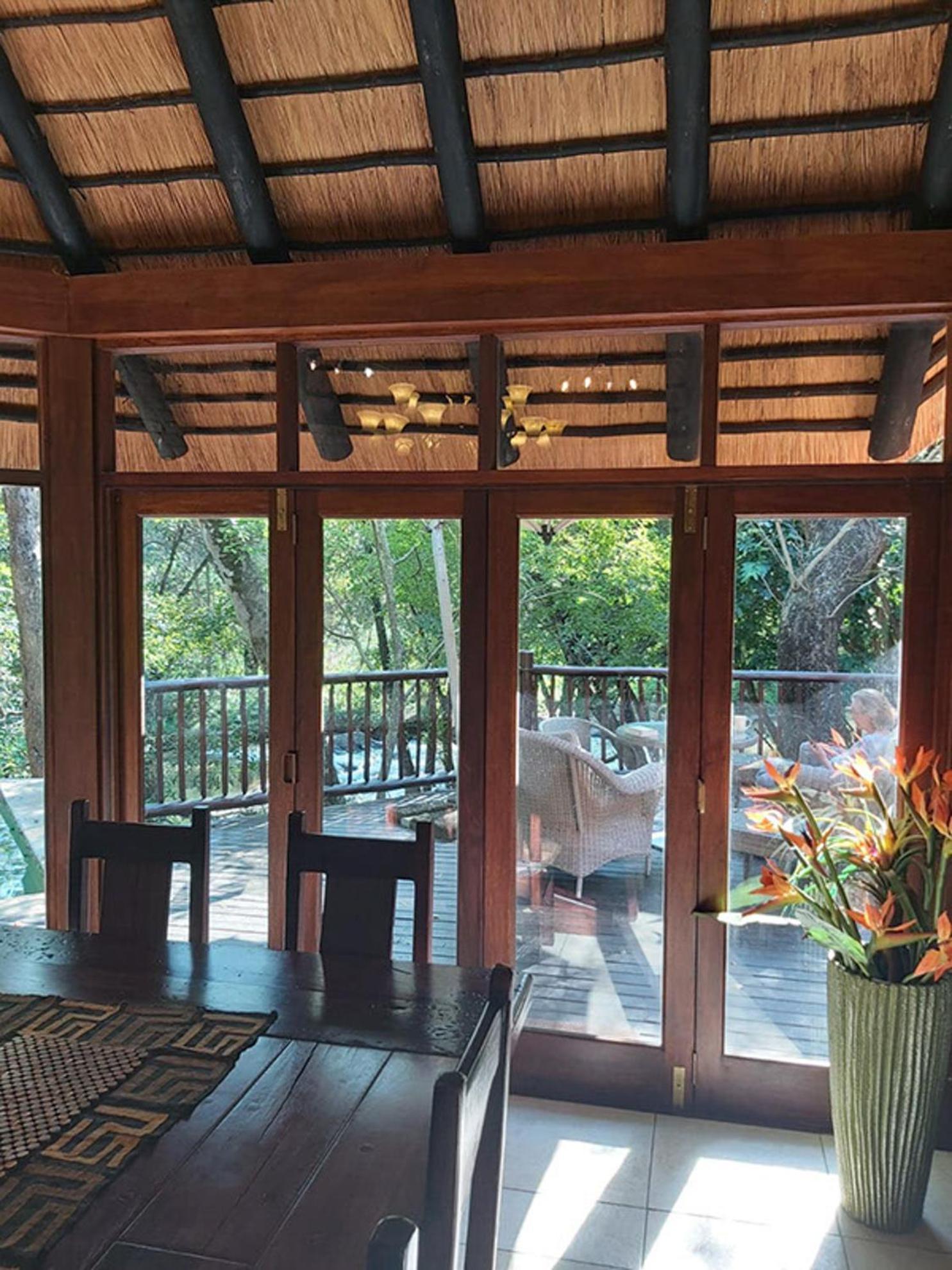 Dreamy 3 Bedroom Villa On The Edge Of The Sabie River In Kruger Park Lodge Hazyview Exterior foto